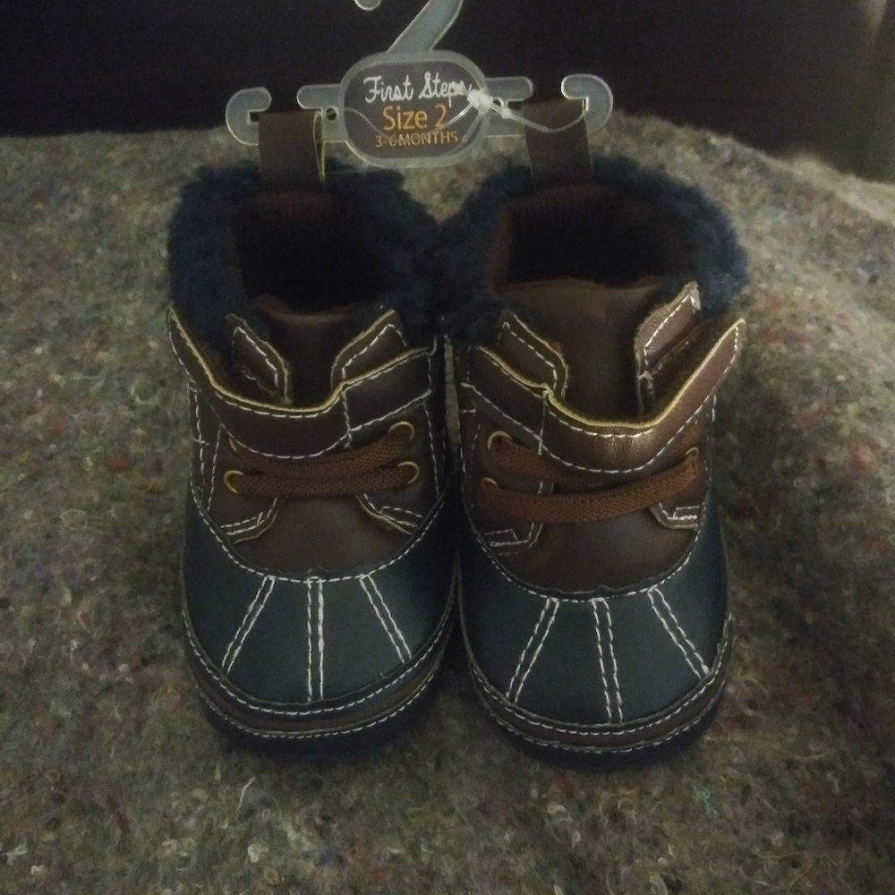 Bany Shoes Size 2